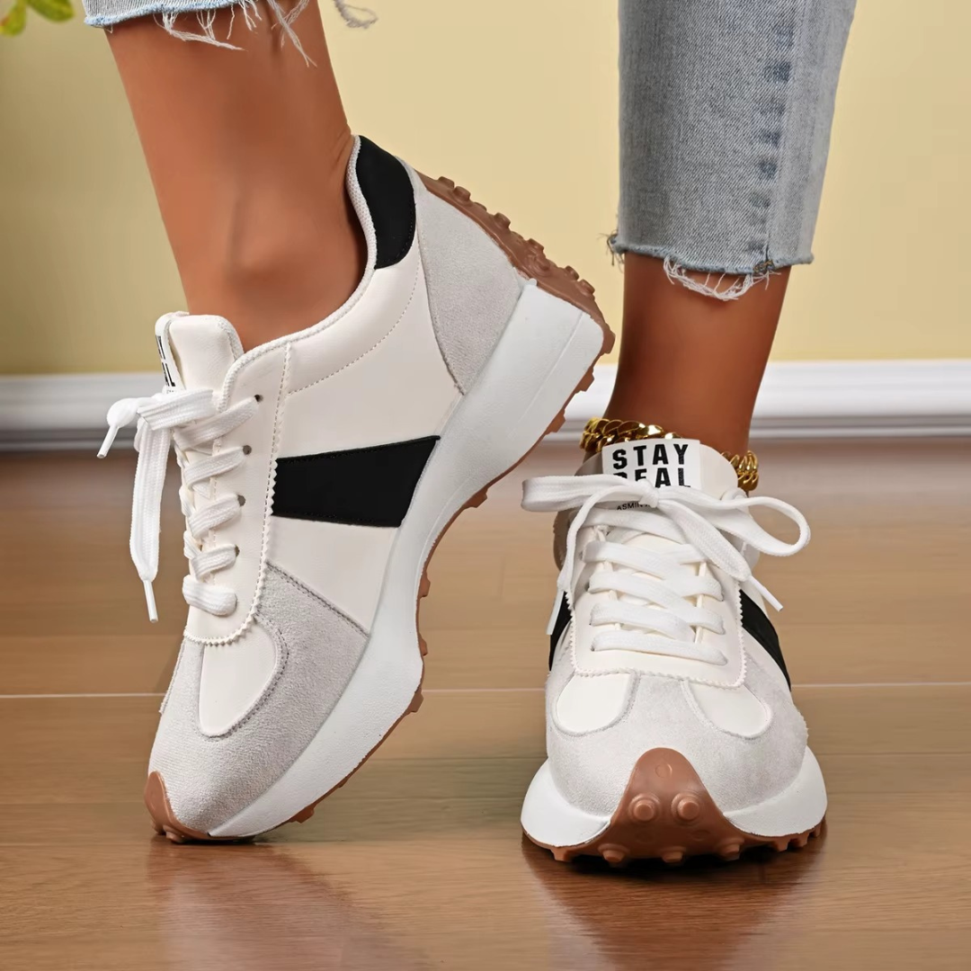 Sneakers Donna Urban Black & White con Suola Track